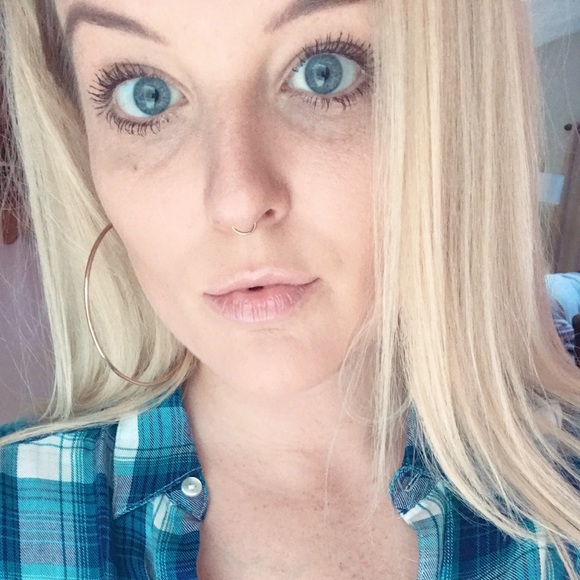 Hi! I’m Hannah! - Picture 2 of 4